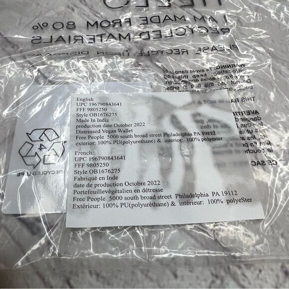 Free People Distressed Vegan Wallet New with tags - Picture 6 of 6